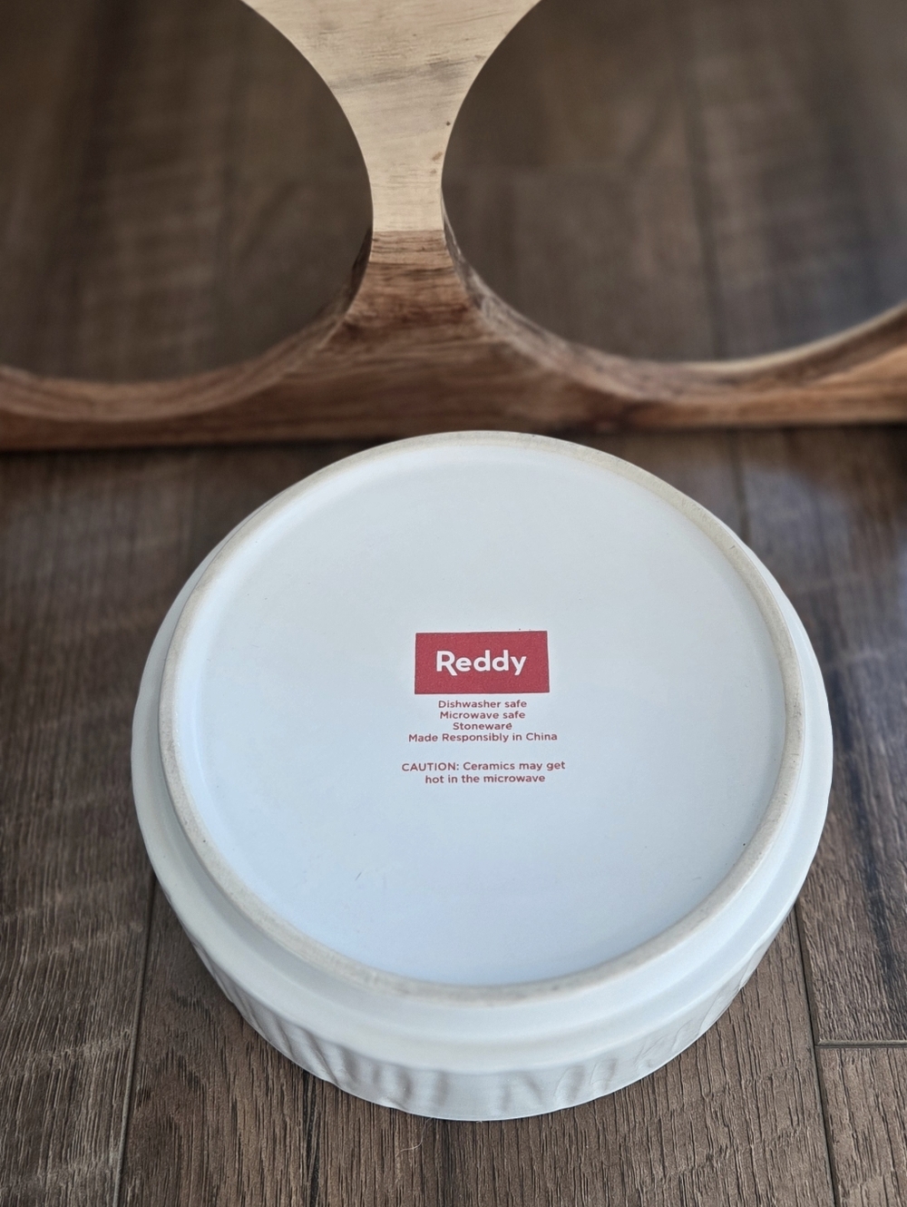 Reddy Elevated Dog Bowl - Wood Stand & Ceramic Bowl - Picture 4 of 5